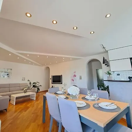 The Big Chill 두브로브니크