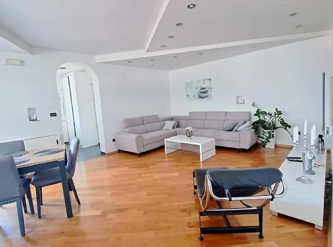 アパート The Big Chill